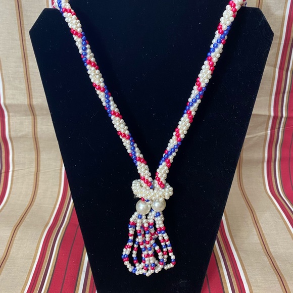 🛒Markdown🛒  Faux Red White Blue Pearl Spiral Woven Long Rope Tassel Necklace - Picture 1 of 3